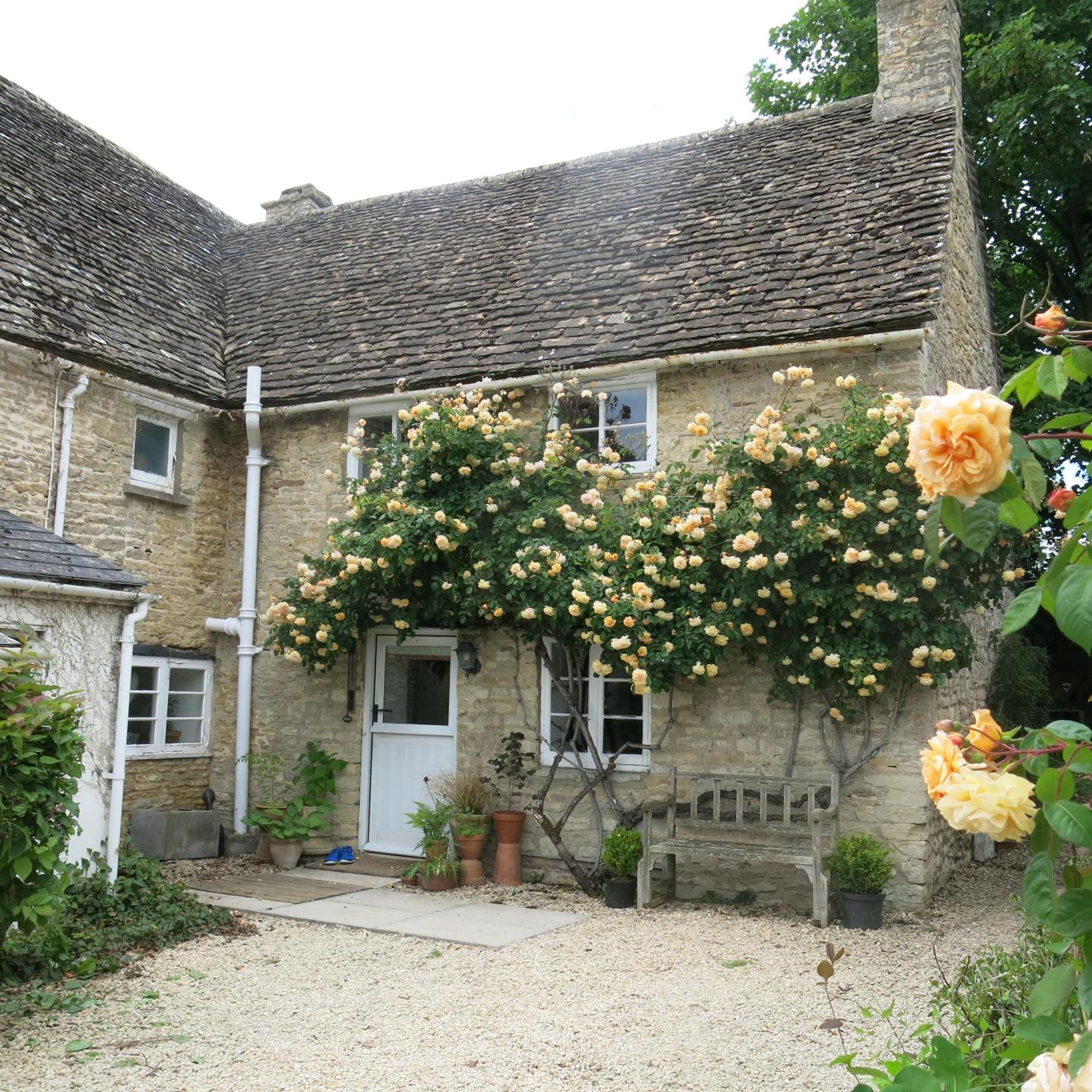 Characterful Cotswold Cottage Cirencester Extérieur photo